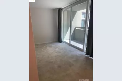 398 Adams St #204, Oakland, CA 94610 - Photo 3