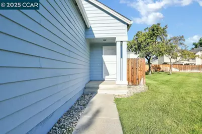 670 Rocky Creek Ter, Brentwood, CA 94513 - Photo 3