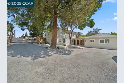 2910 Almond St, Martinez, CA 94553 - Photo 37