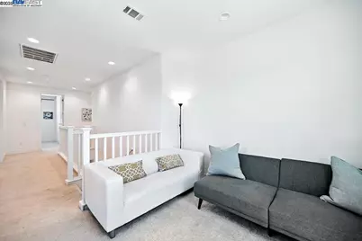 2100 Carbondale, Dublin, CA 94568 - Photo 25