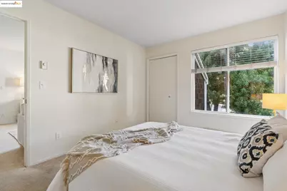 104 Marina Lakes Dr, Richmond, CA 94804 - Photo 17