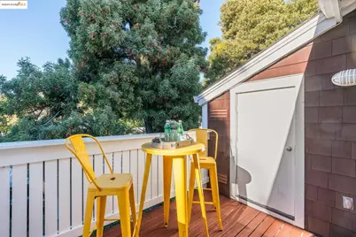 104 Marina Lakes Dr, Richmond, CA 94804 - Photo 25