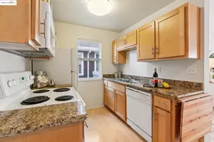 104 Marina Lakes Dr, Richmond, CA 94804 - Photo 13