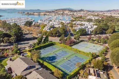 104 Marina Lakes Dr, Richmond, CA 94804 - Photo 35