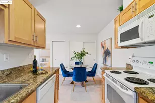 104 Marina Lakes Dr, Richmond, CA 94804 - Photo 15