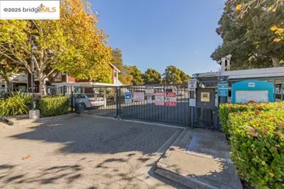 104 Marina Lakes Dr, Richmond, CA 94804 - Photo 31