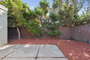 1042 Mangrove Ln, Alameda, CA 94502 - Photo 47