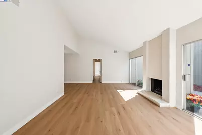 1042 Mangrove Ln, Alameda, CA 94502 - Photo 21