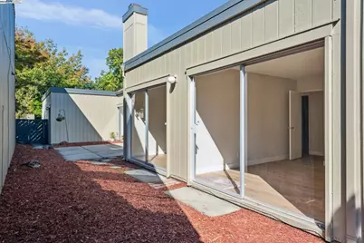 1042 Mangrove Ln, Alameda, CA 94502 - Photo 39