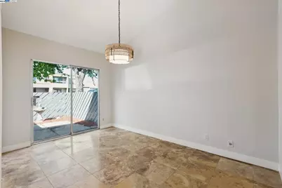 1042 Mangrove Ln, Alameda, CA 94502 - Photo 5