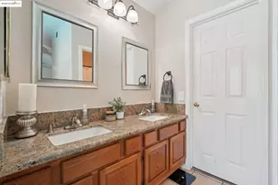 217 Sandpiper Dr, Galt, CA 95632 - Photo 27