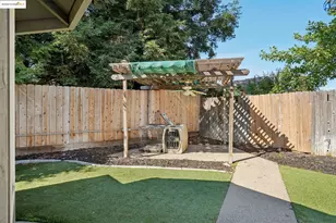 217 Sandpiper Dr, Galt, CA 95632 - Photo 37