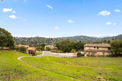 20 Oak Ct, Orinda, CA 94563 - Photo 27