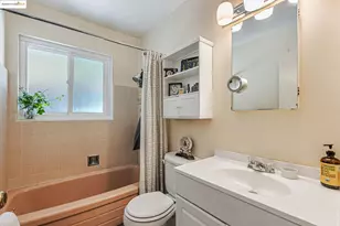 2050 Donald Dr, Moraga, CA 94556 - Photo 11