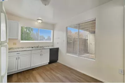 355 Parkview Ter #D1, Vallejo, CA 94589 - Photo 15