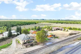 8190 French Camp Dr, Manteca, CA 95336 - Photo 3