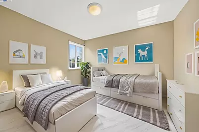 10507 Russet St, Oakland, CA 94603 - Photo 7