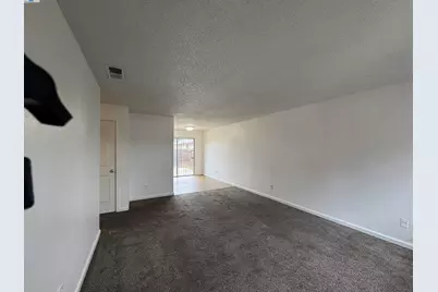 3338 Zamora Way, Stockton, CA 95206 - Photo 9