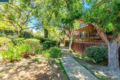 25676 University Ct #323, Hayward, CA 94542 - Photo 7