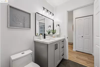 93 Bayside Ct, Richmond, CA 94804 - Photo 17