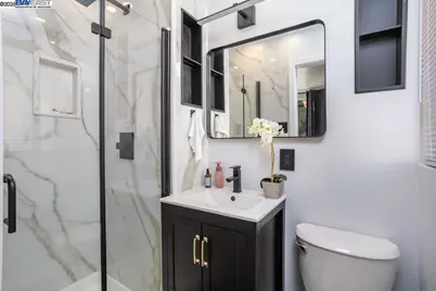 18798 Madison Ave, Castro Valley, CA 94546 - Photo 19