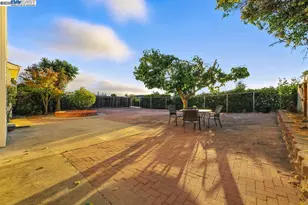 109 Oak Ct, Hercules, CA 94547 - Photo 49