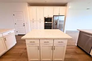 10349 Baldy Dr, Stockton, CA 95219 - Photo 23