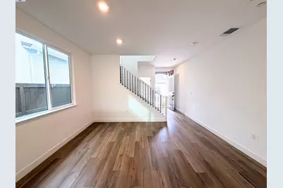 10349 Baldy Dr, Stockton, CA 95219 - Photo 29