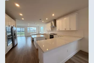 10349 Baldy Dr, Stockton, CA 95219 - Photo 21