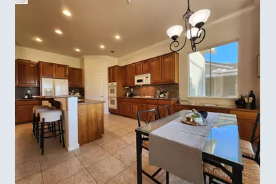 930 Suntan Ln, Brentwood, CA 94513 - Photo 17