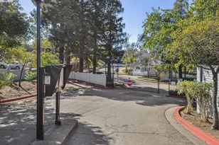 24735 Garwood Glen Dr, Hayward, CA 94541 - Photo 21