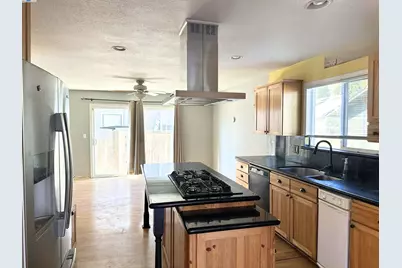 163 Stirling Dr, Vacaville, CA 95687 - Photo 5