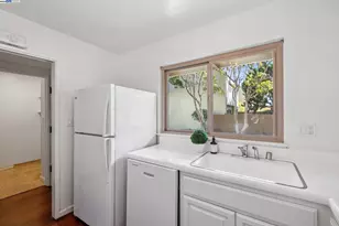 1131 Via Alamosa, Alameda, CA 94502 - Photo 19