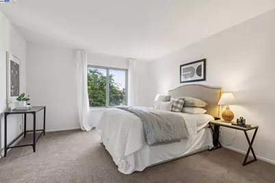 1131 Via Alamosa, Alameda, CA 94502 - Photo 23