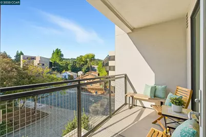 1605 Riviera Ave #404, Walnut Creek, CA 94596 - Photo 15