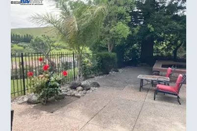 300 Eagle Nest Ln, Danville, CA 94506 - Photo 5