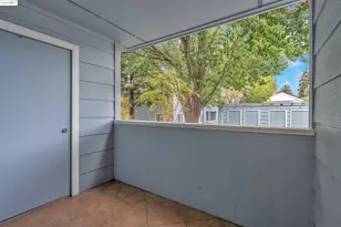 367 Lighthouse Dr, Vallejo, CA 94590 - Photo 19