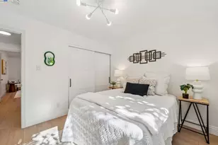 5242 Miles Ave, Oakland, CA 94618 - Photo 15