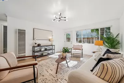 5242 Miles Avenue #C, Oakland, CA 94618 - Photo 7