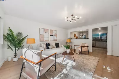 5242 Miles Avenue #C, Oakland, CA 94618 - Photo 5