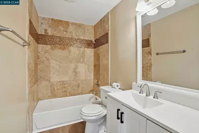 2555 Orange St, Martinez, CA 94553 - Photo 19