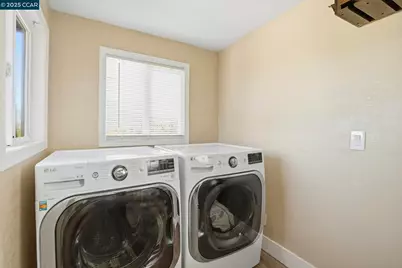 2555 Orange St, Martinez, CA 94553 - Photo 21