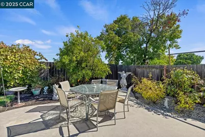1746 San Jose Dr, Antioch, CA 94509 - Photo 23
