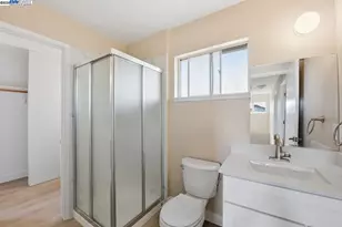 14544 Tiburon Rd, San Leandro, CA 94577 - Photo 17