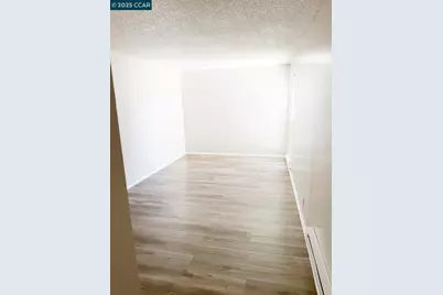 944 Walpert St, Hayward, CA 94541 - Photo 23