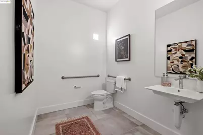 1545 32nd Street #103, Oakland, CA 94608 - Photo 15