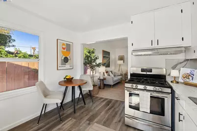 108 Cypress St #D, Alameda, CA 94501 - Photo 13