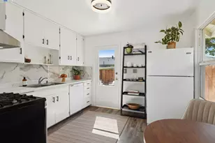 108 Cypress St, Alameda, CA 94501 - Photo 9