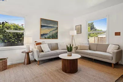 108 Cypress St #D, Alameda, CA 94501 - Photo 1