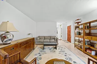 505 Cypress Point Dr, Mountain View, CA 94043 - Photo 7